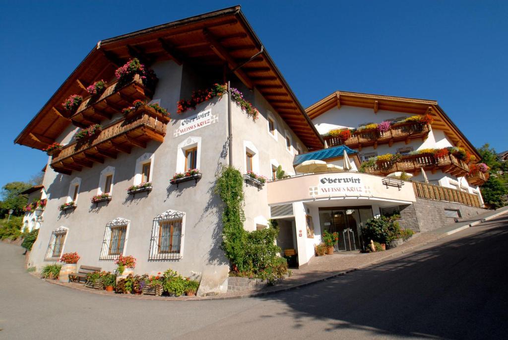 Hotel Oberwirt Weisses Kreuz à Collepietra  Extérieur photo